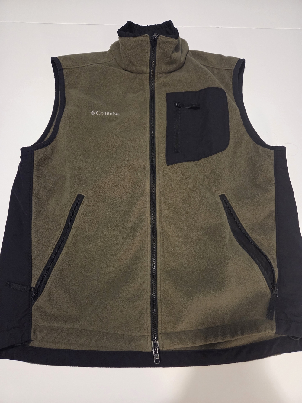 Columbia Titanium Men's Olive Green Full Zip Fleece Vest